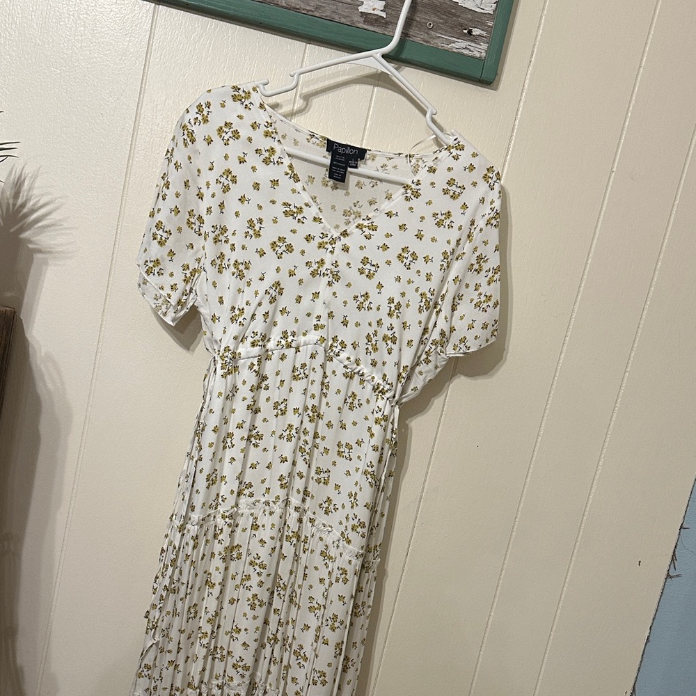 Papillon Blanc Cream and Yellow Floral Midi Dress